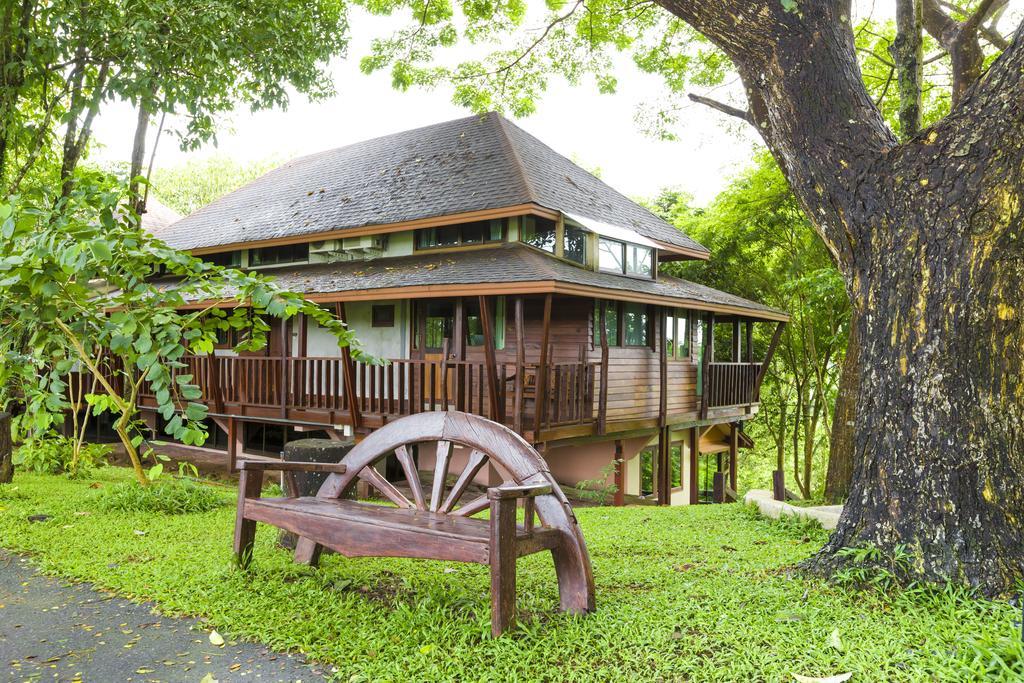 Village Farm And Winery Ванг-Нам-Кьяо Экстерьер фото
